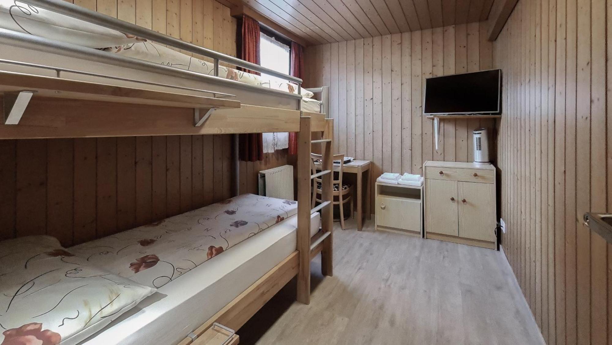 Roessli Holiday Apartment Интерлакен Екстериор снимка